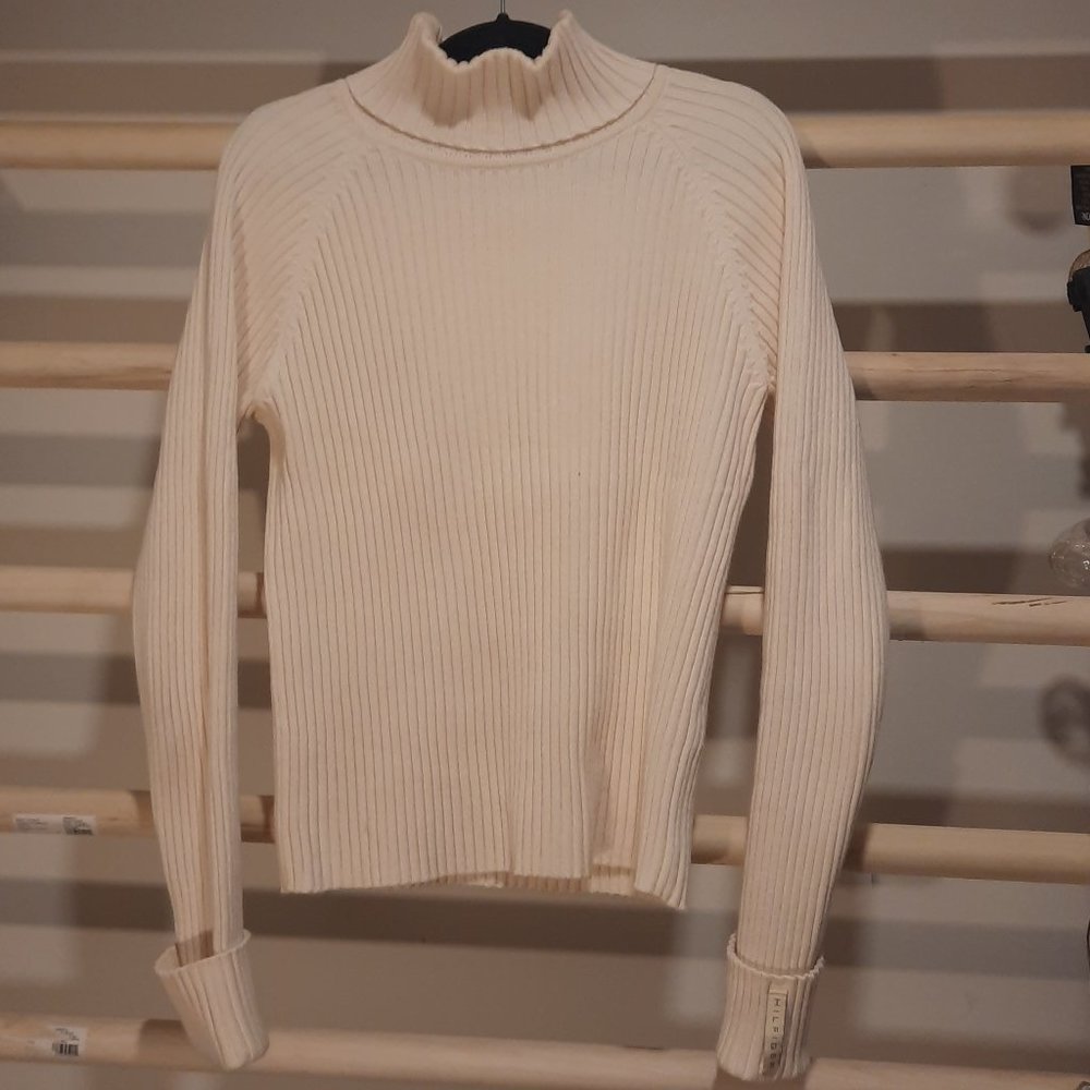 Small Cream Tommy Hilfiger Shirt